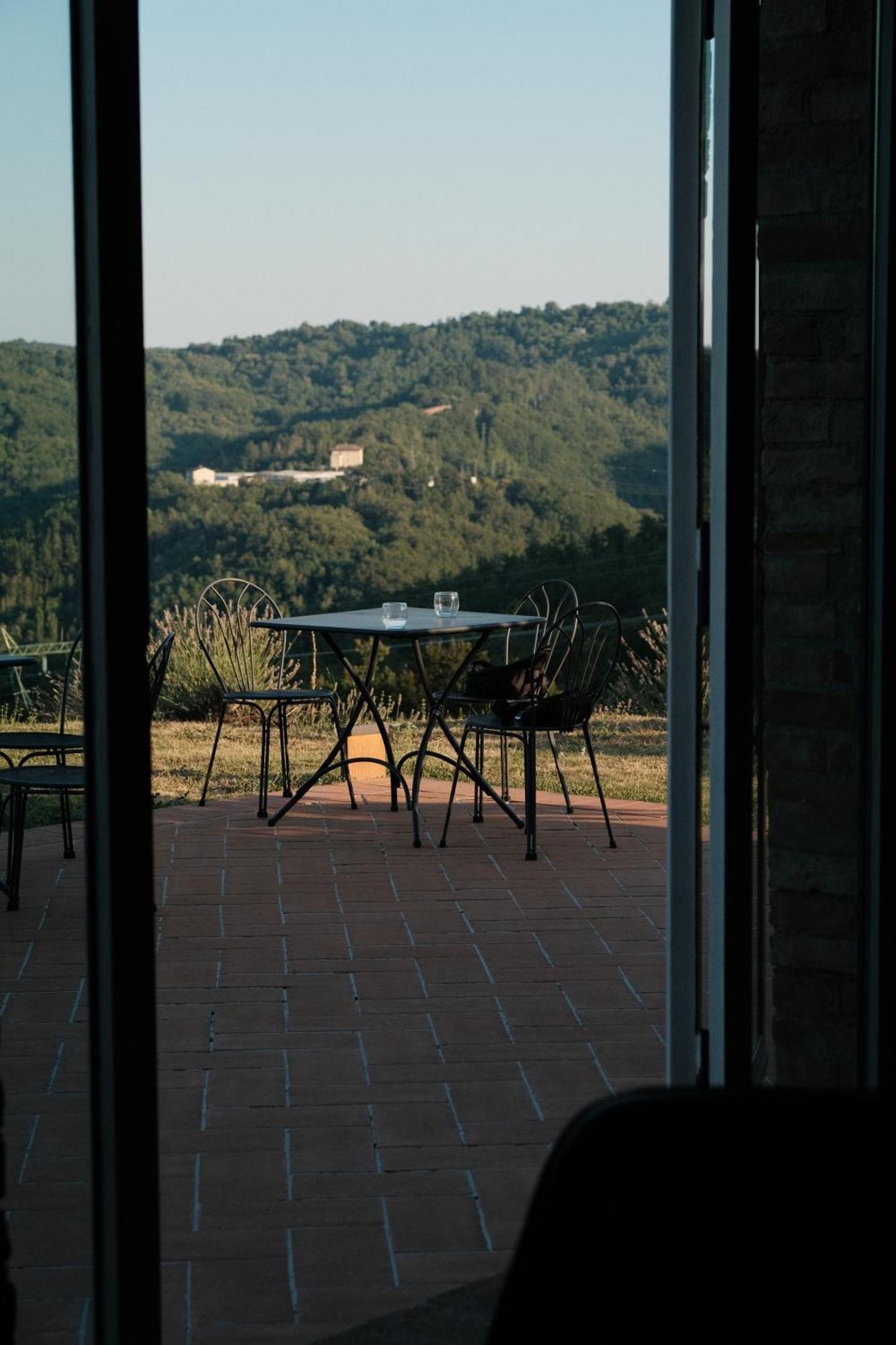 Vin Hotel - Wine Resort And Agriturismo Montieri Exteriör bild